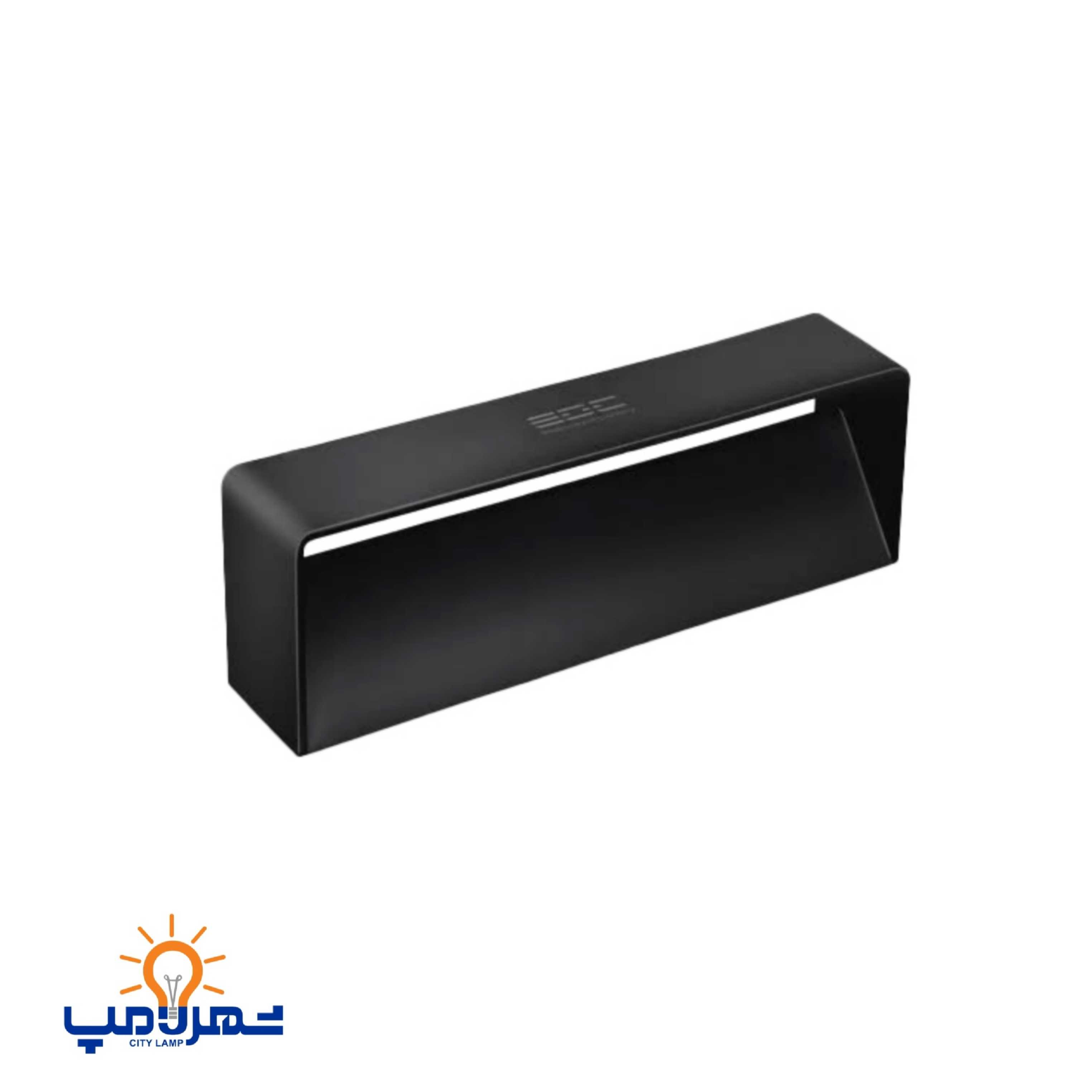 چراغ دیواری روکار18 وات مدل مستطیل بدنه مشکی ای دی سی